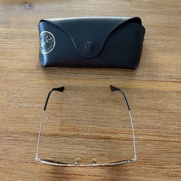 Ray-Ban Silver Aviator Sunglasses with Black Case - Picture 3 of 3